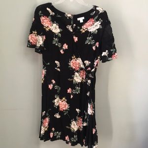 Black floral casual dress